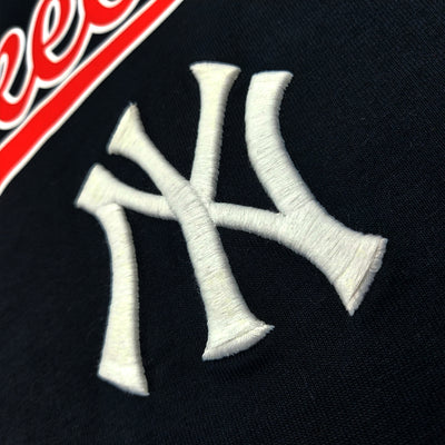 M-L-B YANKEES  T.SHIRT