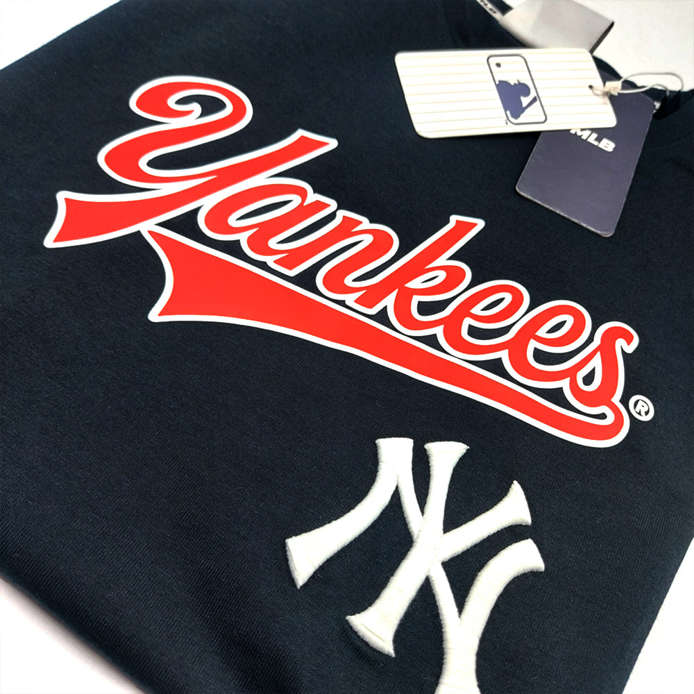 M-L-B YANKEES  T.SHIRT