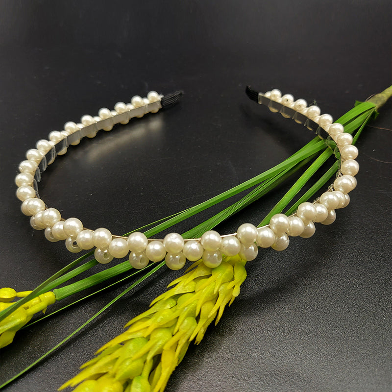 White pearls interlock hair band