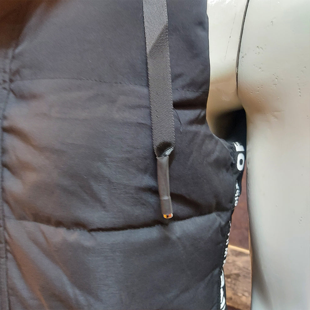 OFF WHITE EXCLUSIVE QUILTED SLEEVELESS JACKET-BLACK