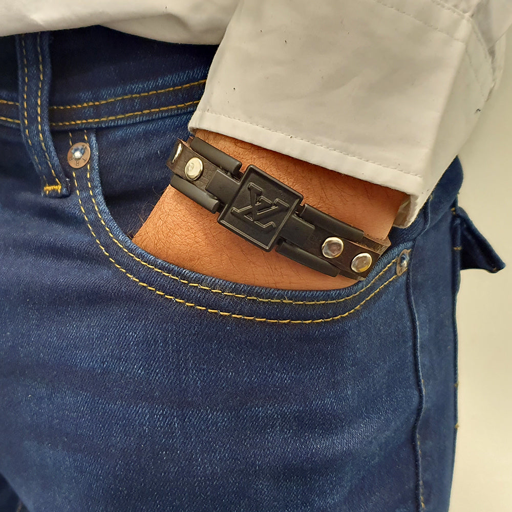 Leather Wrist Band 894