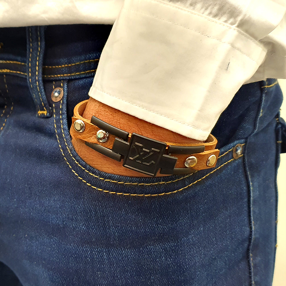 Leather Wrist Band 890